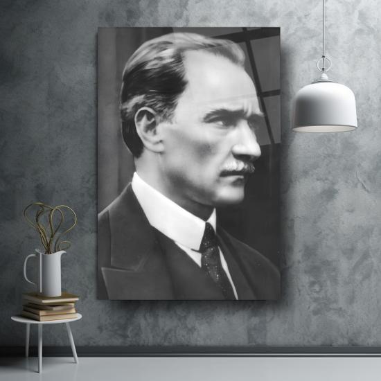 Atatürk Cam Tablo