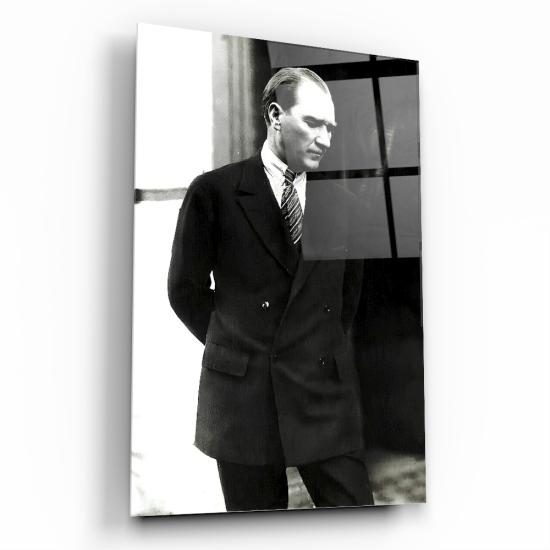 Atatürk Cam Tablo